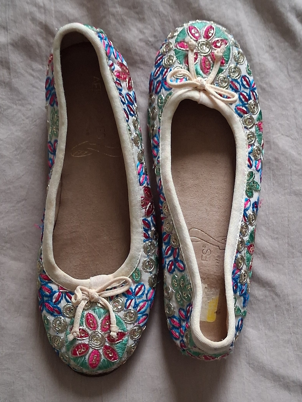 Embellished Floral Canvas Ballet Flats - Pink & Green